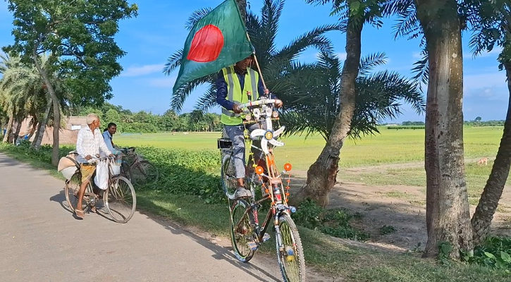 দোতলা বাইসাইকেল বানিয়ে ভাইরাল জিয়ারুল